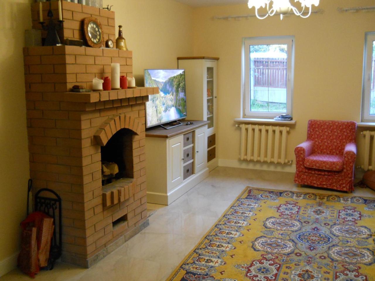 Вілла House With A Fireplace On The River Мінськ Екстер'єр фото