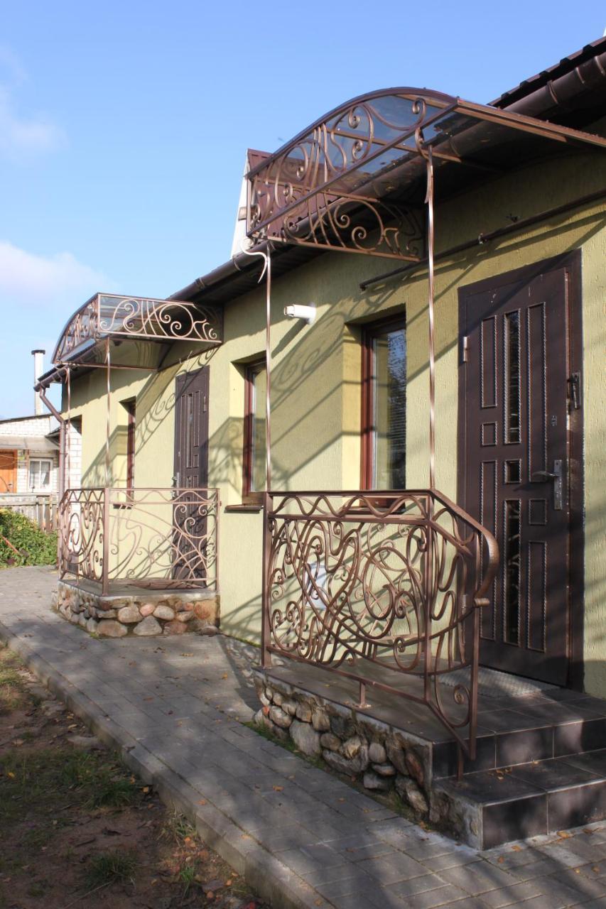 Вілла House With A Fireplace On The River Мінськ Екстер'єр фото